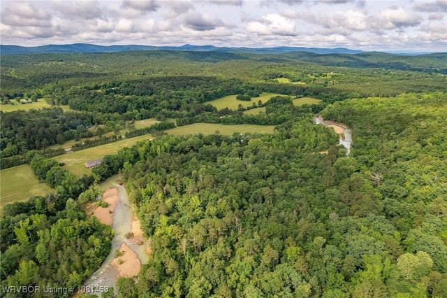 18558 Highway 28, Parks, AR 72950