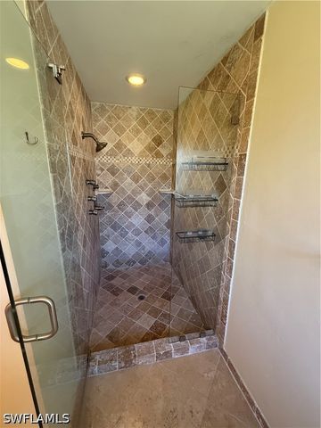 5361 Hickory Wood DR, Naples, FL 34119