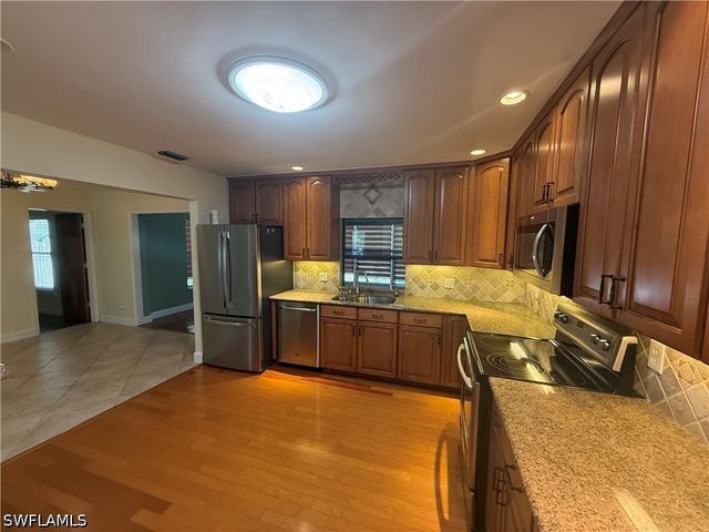 5361 Hickory Wood DR, Naples, FL 34119