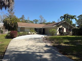 5361 Hickory Wood DR, Naples, FL 34119