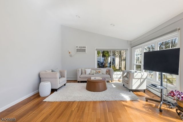 15 Nestro Rd, West Orange Twp., NJ 07052