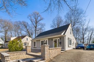 15 Nestro Rd, West Orange Twp., NJ 07052