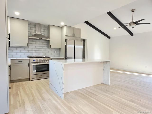 185 Wakeman Road, Hampton Bays, NY 11946