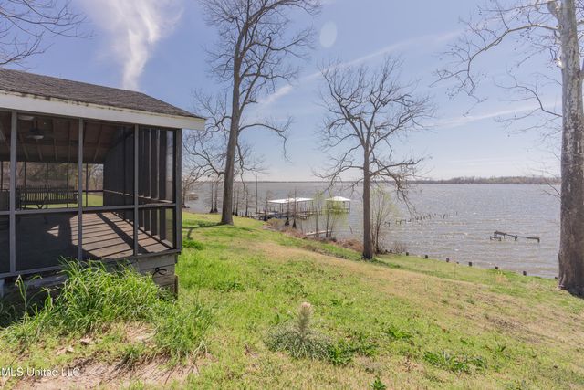 95 Nesting Site, Vicksburg, MS 39183