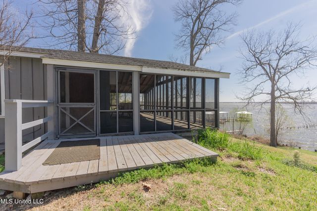 95 Nesting Site, Vicksburg, MS 39183