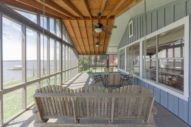 95 Nesting Site, Vicksburg, MS 39183