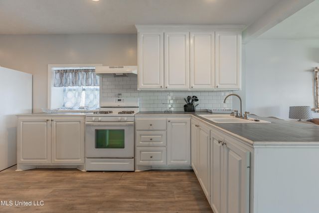 95 Nesting Site, Vicksburg, MS 39183