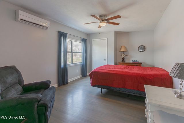 95 Nesting Site, Vicksburg, MS 39183