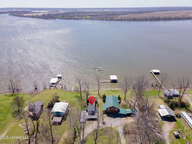 95 Nesting Site, Vicksburg, MS 39183