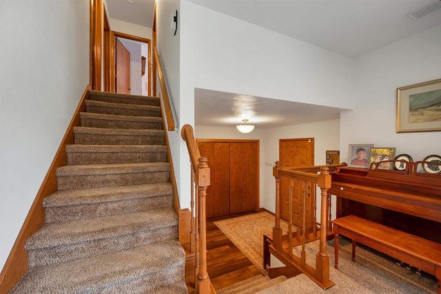 2930 DEVROY LANE, Green Bay, WI 54313