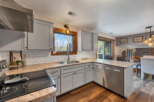 2930 DEVROY LANE, Green Bay, WI 54313