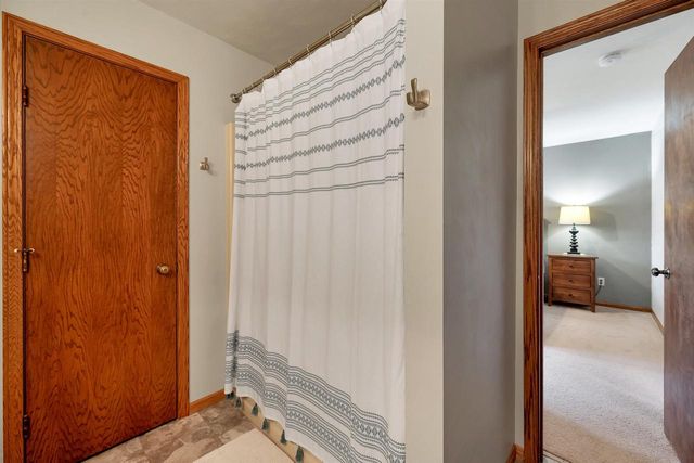 2930 DEVROY LANE, Green Bay, WI 54313