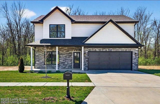 8206 Roseborough Rd, Louisville, KY 40228