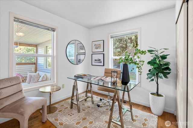1051 2nd Avenue S, Edmonds, WA 98020