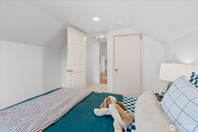 1051 2nd Avenue S, Edmonds, WA 98020