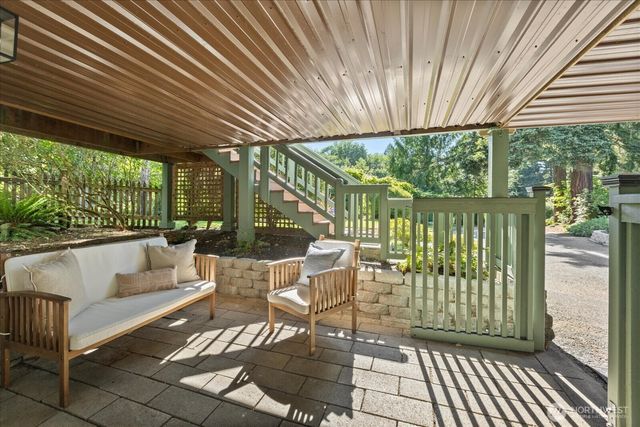 1051 2nd Avenue S, Edmonds, WA 98020