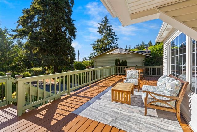 1051 2nd Avenue S, Edmonds, WA 98020