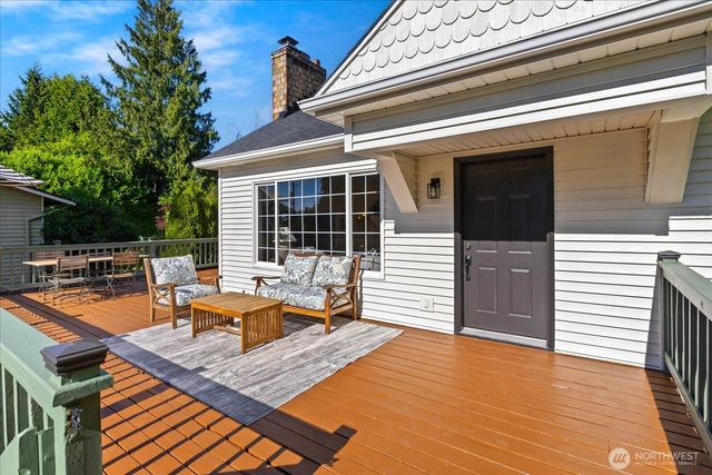 1051 2nd Avenue S, Edmonds, WA 98020