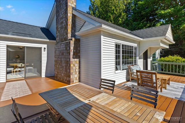 1051 2nd Avenue S, Edmonds, WA 98020