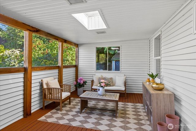 1051 2nd Avenue S, Edmonds, WA 98020
