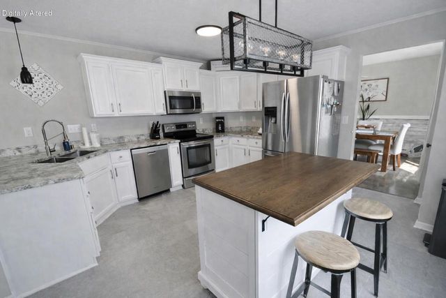 1607 Meadow LANE, Elkhorn, WI 53121
