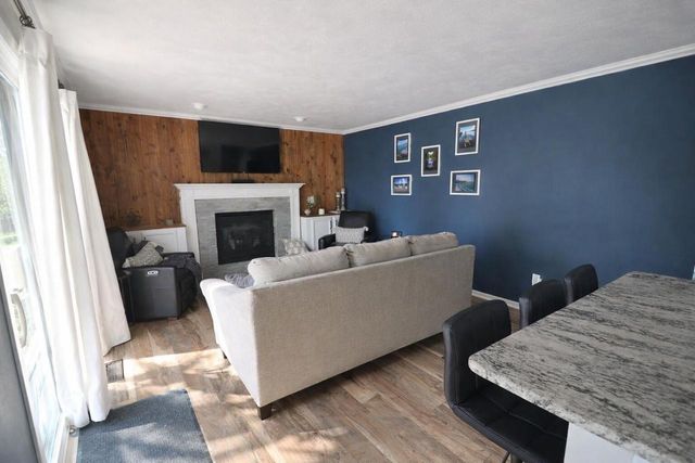 1607 Meadow LANE, Elkhorn, WI 53121