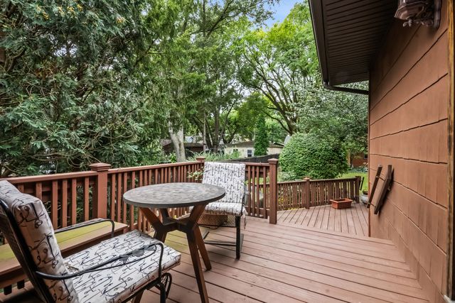 2330 Brown Avenue, Evanston, IL 60201