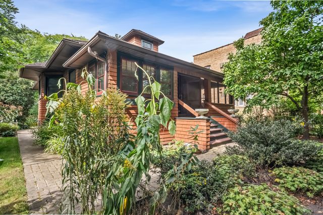 2330 Brown Avenue, Evanston, IL 60201