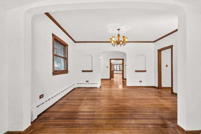 2330 Brown Avenue, Evanston, IL 60201