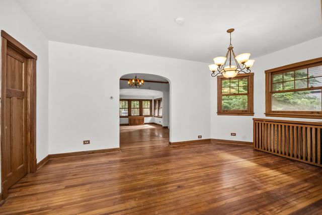 2330 Brown Avenue, Evanston, IL 60201