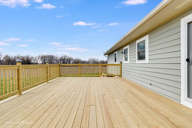 38w715 Huntley Road, West Dundee, IL 60118