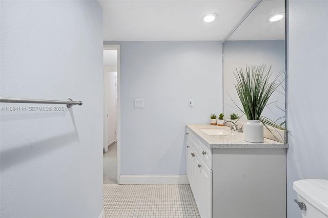19390 Collins Avenue 209, Sunny Isles Beach, FL 33160