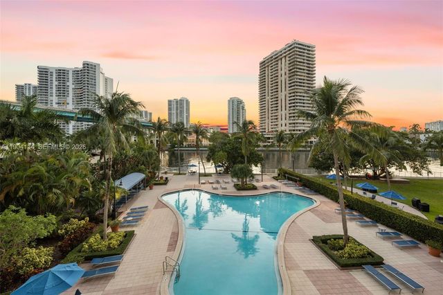 19390 Collins Avenue 209, Sunny Isles Beach, FL 33160