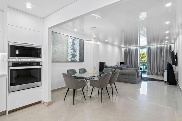 19390 Collins Avenue 209, Sunny Isles Beach, FL 33160