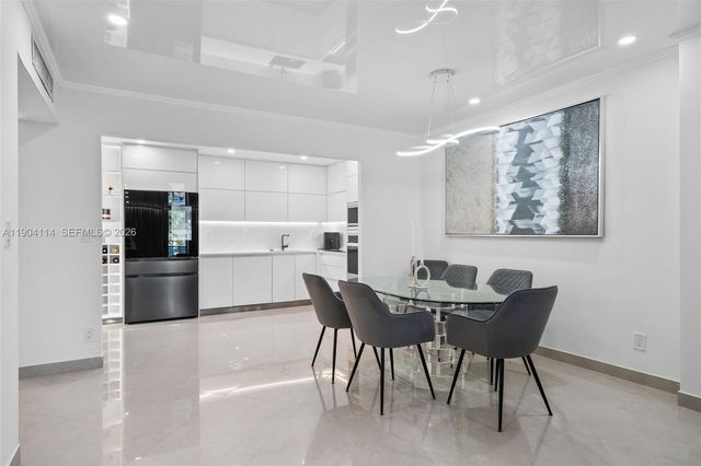 19390 Collins Avenue 209, Sunny Isles Beach, FL 33160