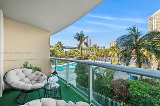 19390 Collins Avenue 209, Sunny Isles Beach, FL 33160