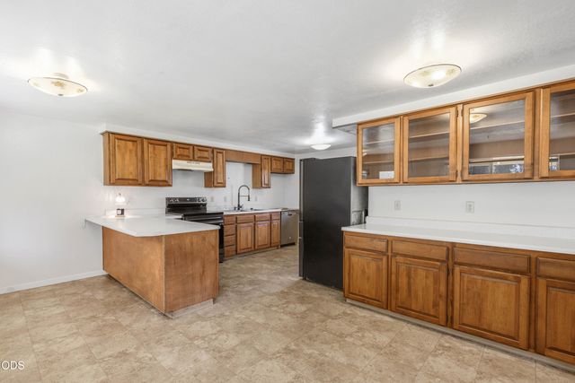 1980 McCarter Lane, Grants Pass, OR 97527