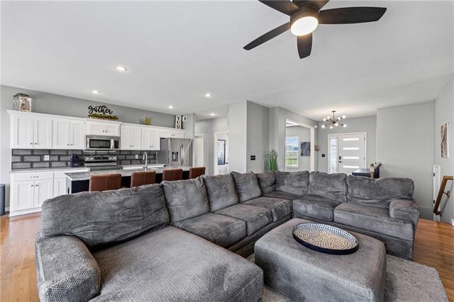 290 N Pecan Street, Gardner, KS 66030