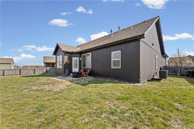 290 N Pecan Street, Gardner, KS 66030