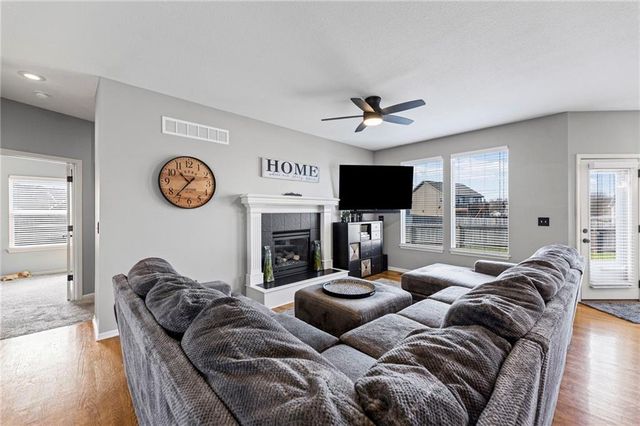 290 N Pecan Street, Gardner, KS 66030