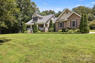 288 Grapevine Circle, Taylorsville, NC 28681