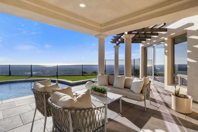 7795 Camino De Arriba, Rancho Santa Fe, CA 92067