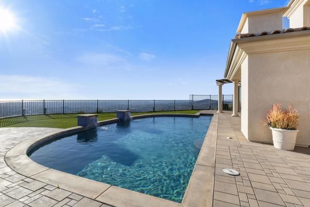 7795 Camino De Arriba, Rancho Santa Fe, CA 92067