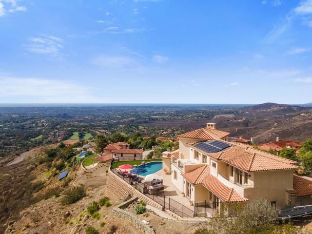 7795 Camino De Arriba, Rancho Santa Fe, CA 92067