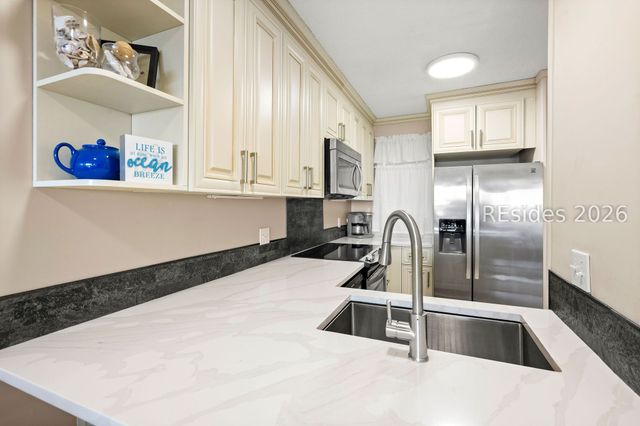 663 William Hilton Pkwy Apt 2406, Hilton Head Island, SC 29928