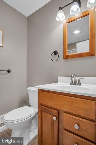 112 W GREEN STREET, Shiremanstown, PA 17011