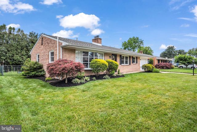 112 W GREEN STREET, Shiremanstown, PA 17011
