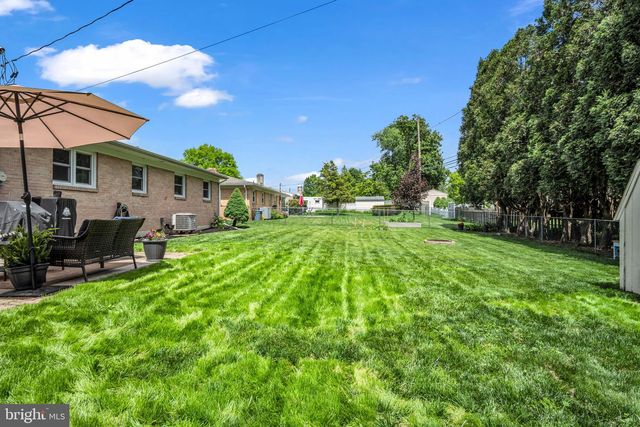 112 W GREEN STREET, Shiremanstown, PA 17011