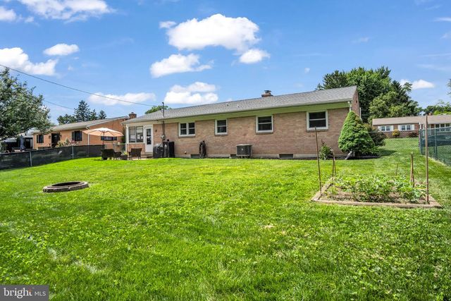 112 W GREEN STREET, Shiremanstown, PA 17011