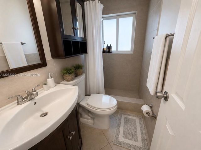 1812 N 45th Avenue, Hollywood, FL 33021